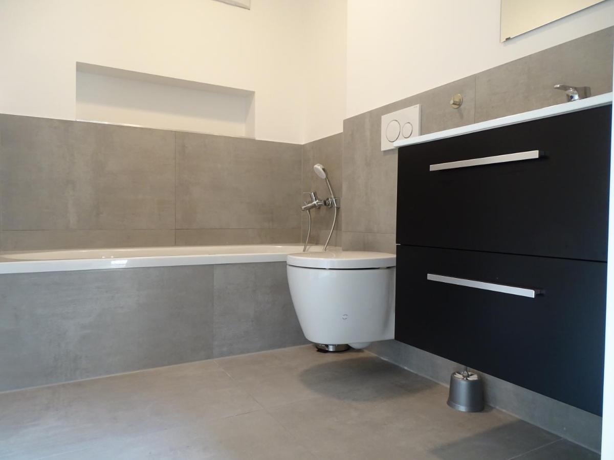 Avi City Apartments Kinghouse Дюселдорф Стая снимка