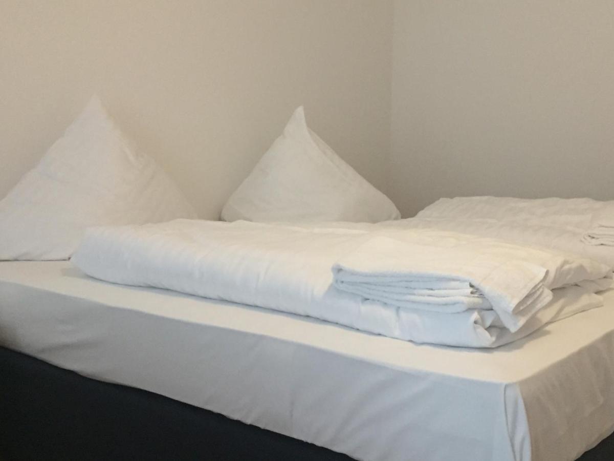 Avi City Apartments Kinghouse Дюселдорф Стая снимка