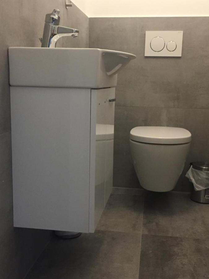 Avi City Apartments Kinghouse Дюселдорф Стая снимка